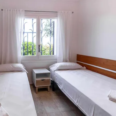 Cau Del Llop 70 Bonito Con Jardin Apartment Llança
