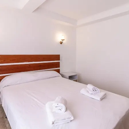 Cau Del Llop 70 Bonito Con Jardin Apartment